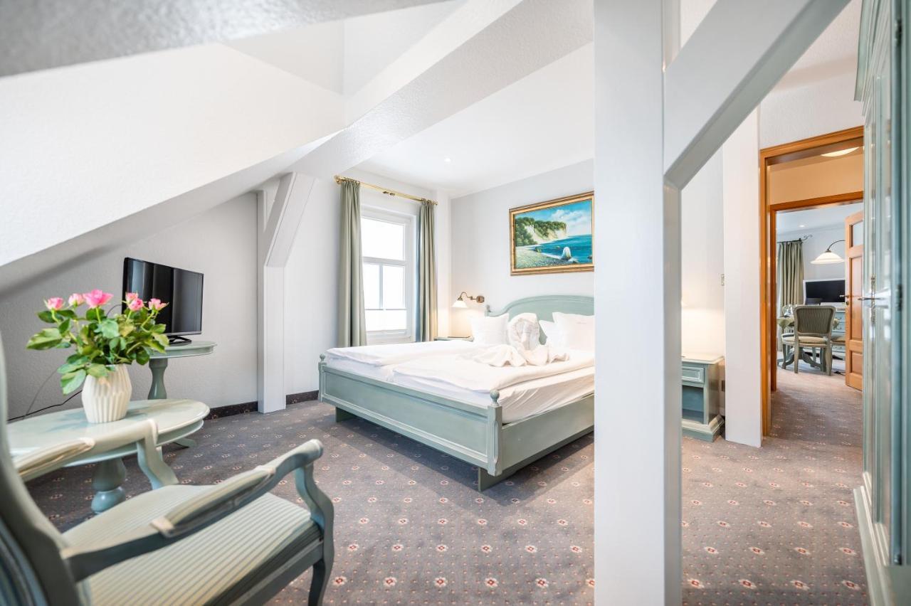 Hotel Villa Neander Binz Buitenkant foto